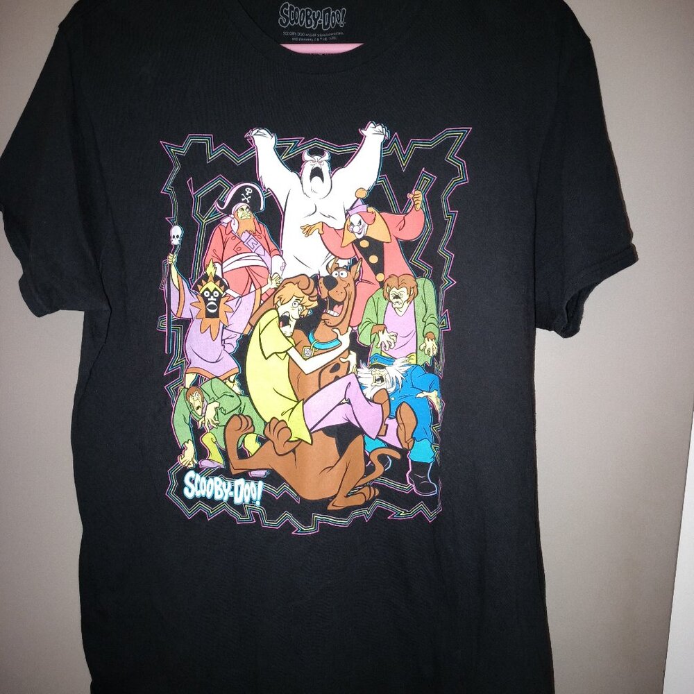 BLACK SCOOBY DOO - VILLIANS T SHIRT SIZE MEDIUM